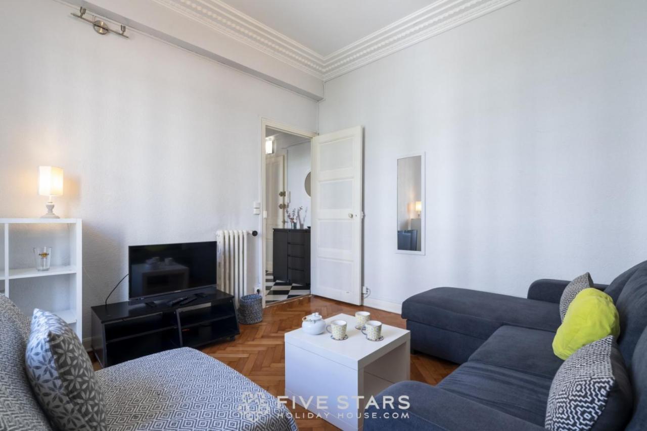 Studio 53 Five Stars Holiday House Διαμέρισμα Νίκαια Εξωτερικό φωτογραφία