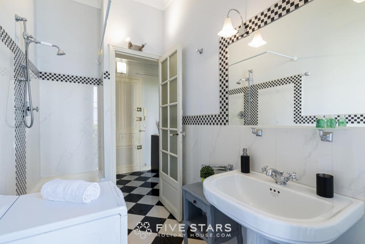 Studio 53 Five Stars Holiday House Διαμέρισμα Νίκαια Εξωτερικό φωτογραφία